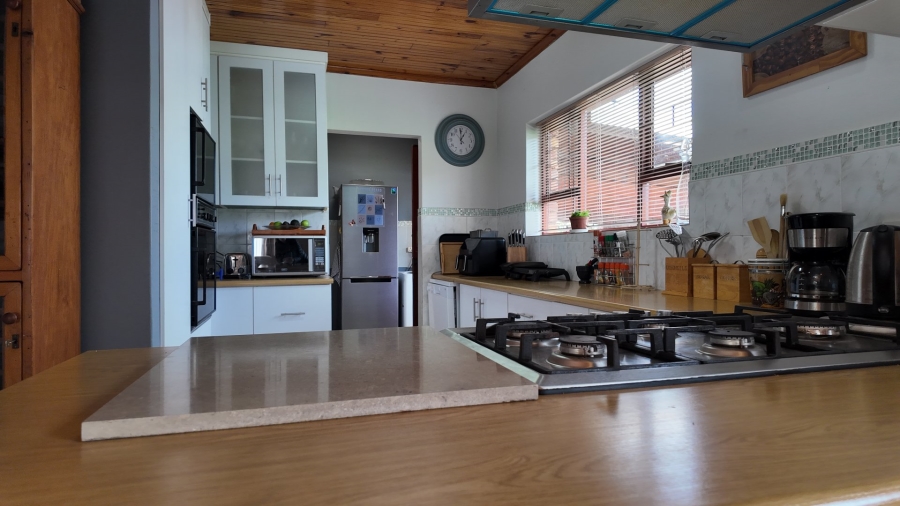 4 Bedroom Property for Sale in Heather Park Western Cape